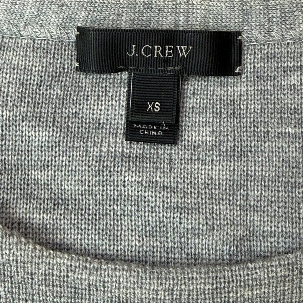 J Crew 100% Merino Wool Pocket Sweater Minimalist Women XS Gray‎ Office Layering